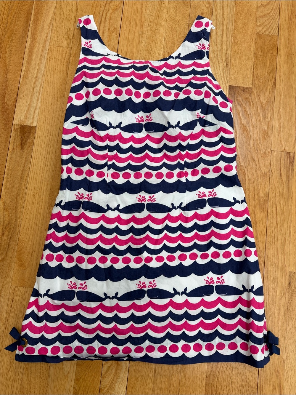Lilly Pulitzer Whale Tail Delia size 10